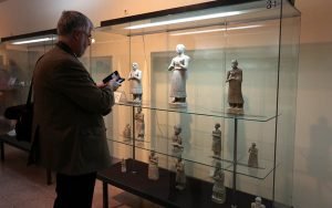 Perdagangan Ilegal Barang Antik